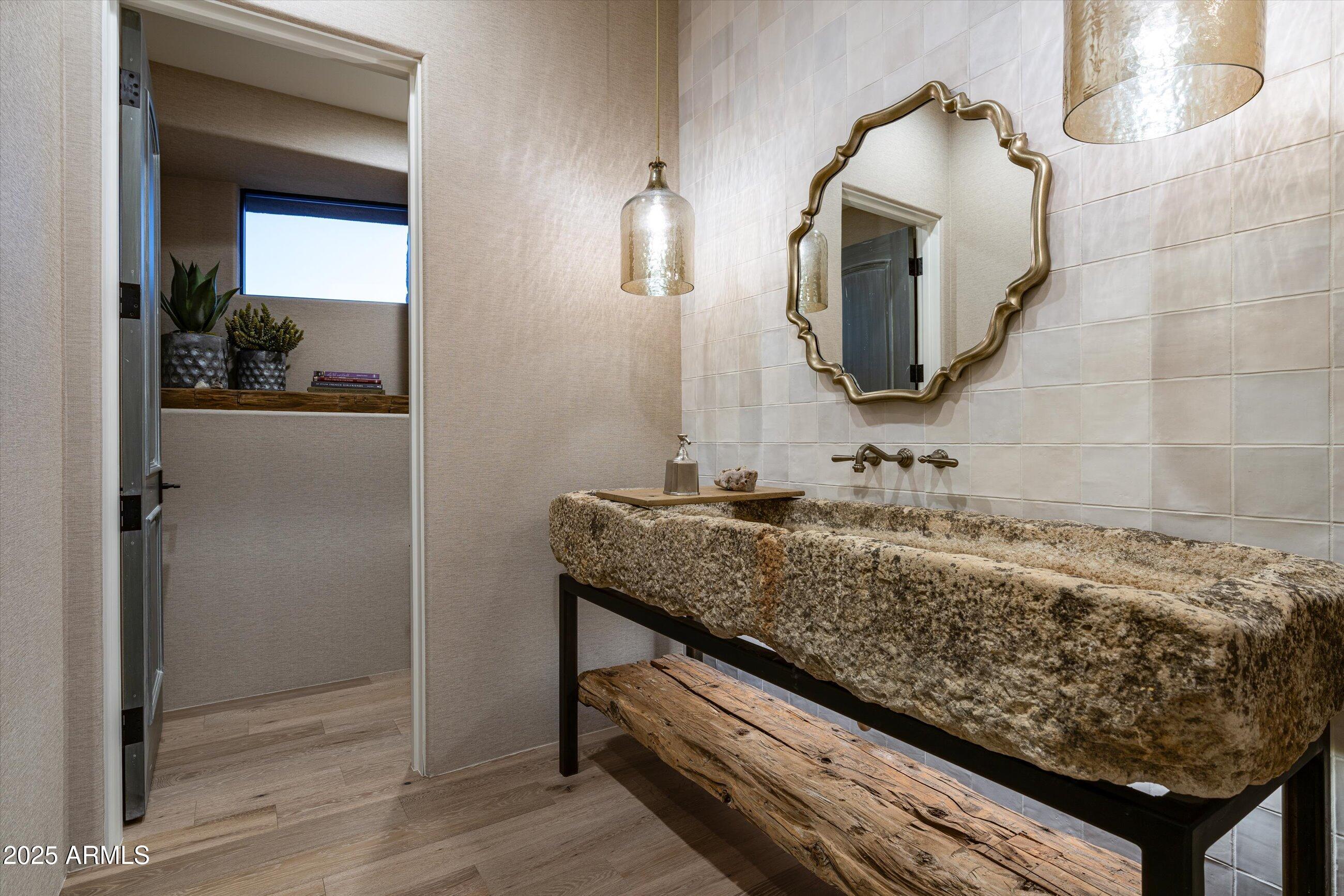 Estancia - Residential