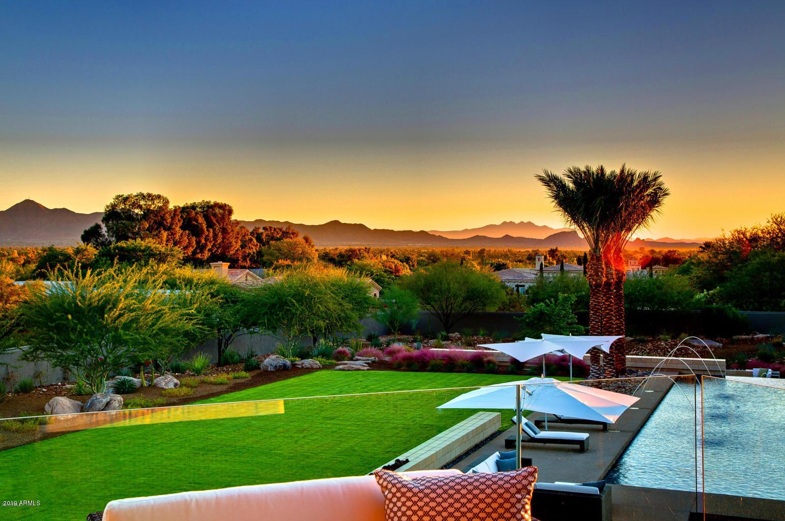 SHOEN ESTATES - Residential