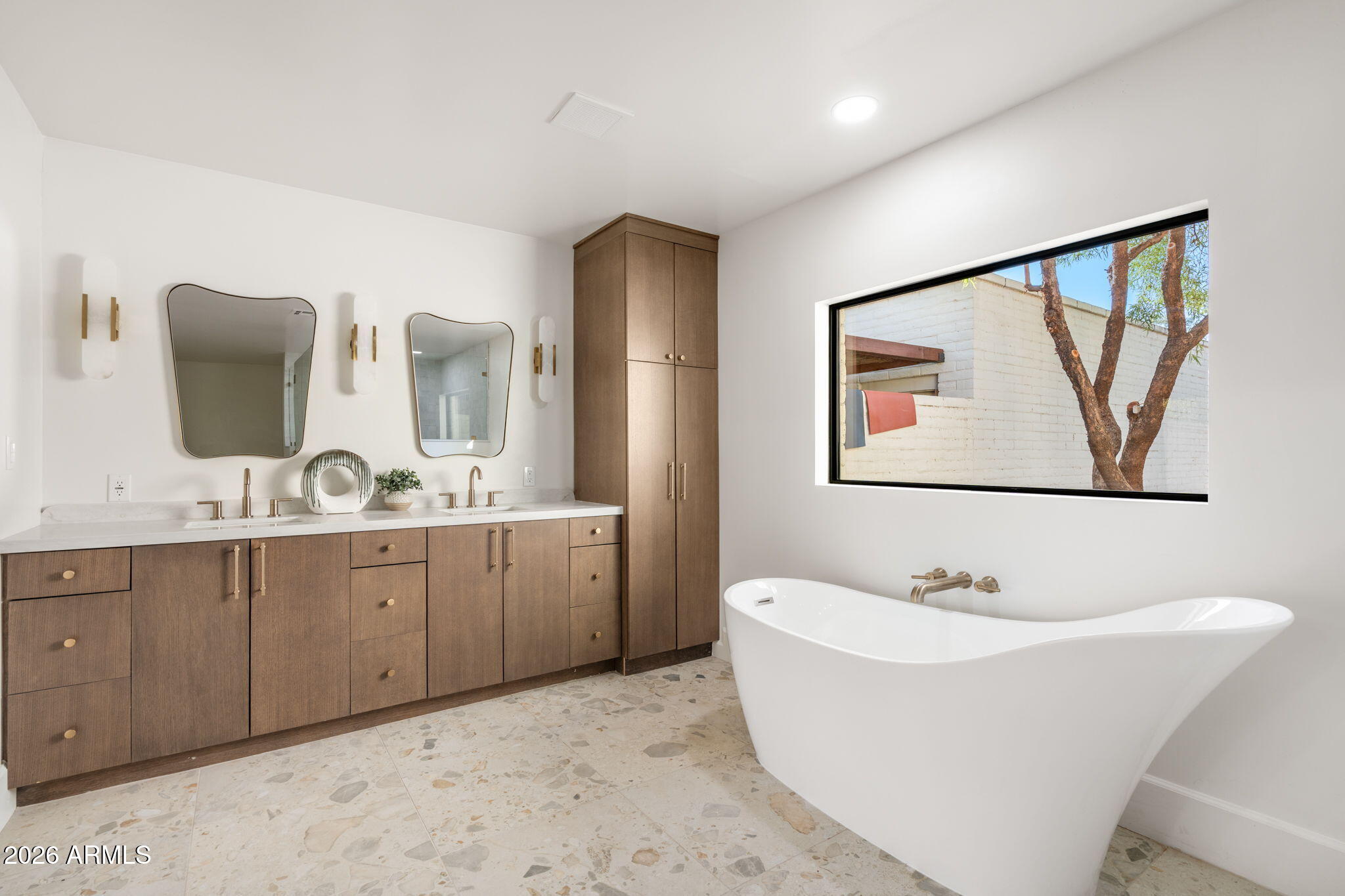 CASABELLA PATIO HOMES - Residential