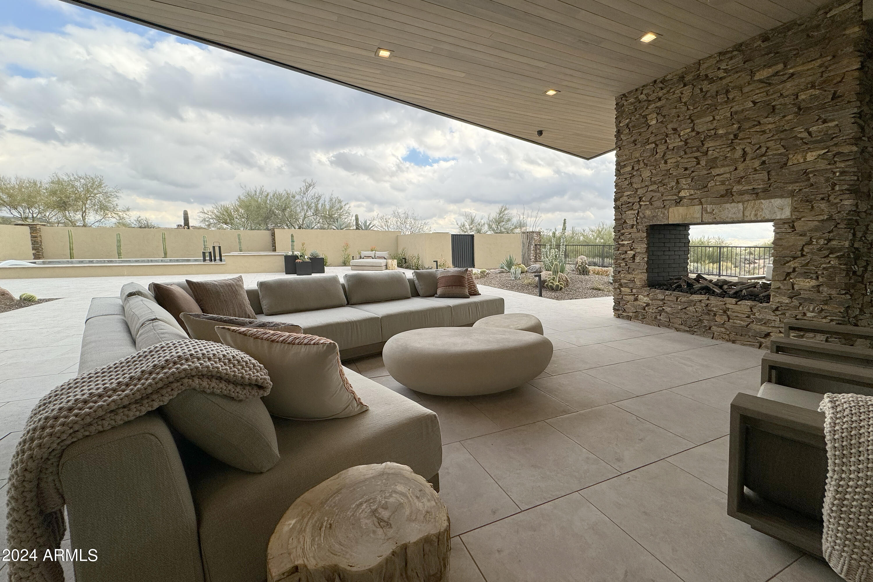 The Mirabel Club - Residential