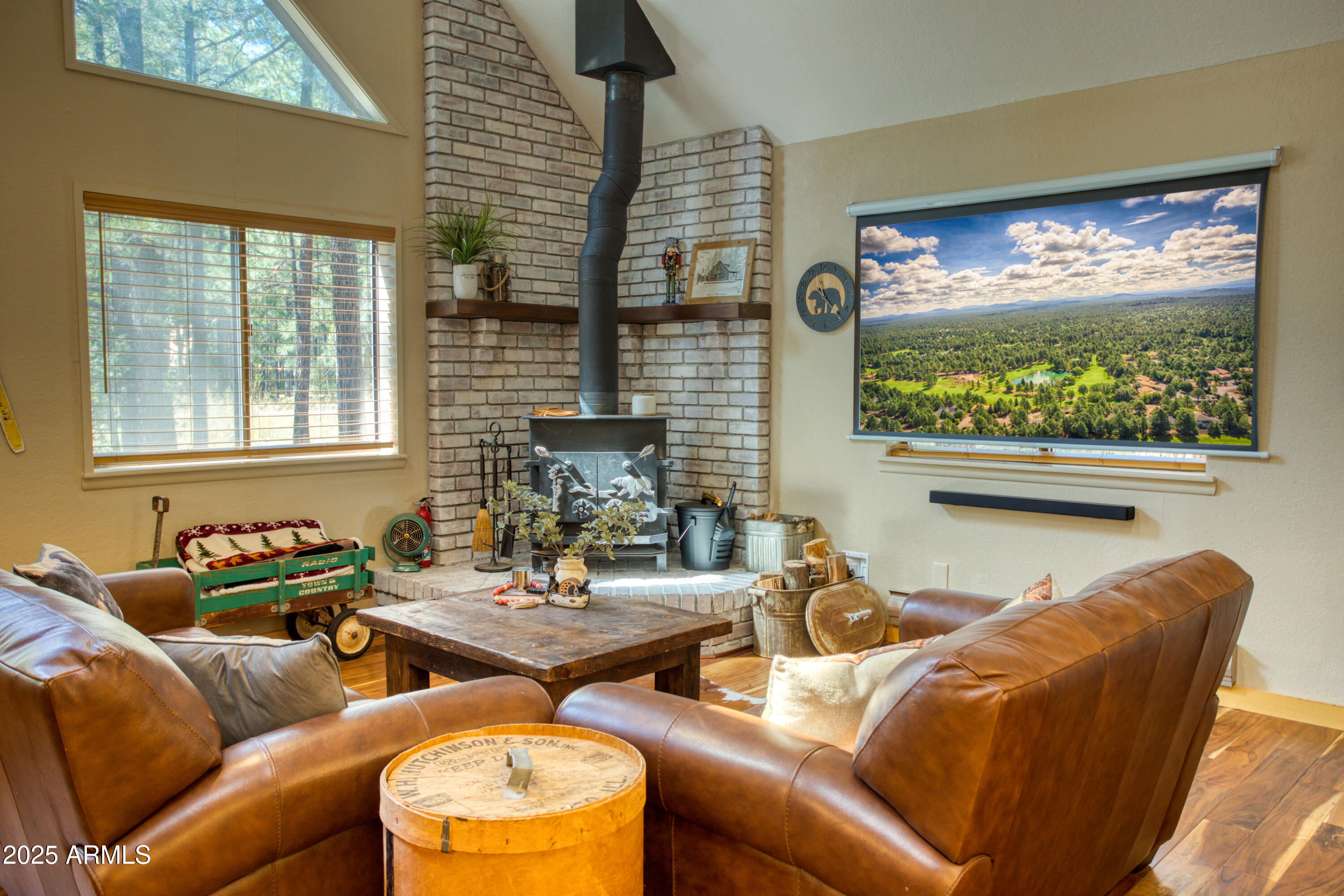 PINETOP LAKES UNIT 3 - Residential