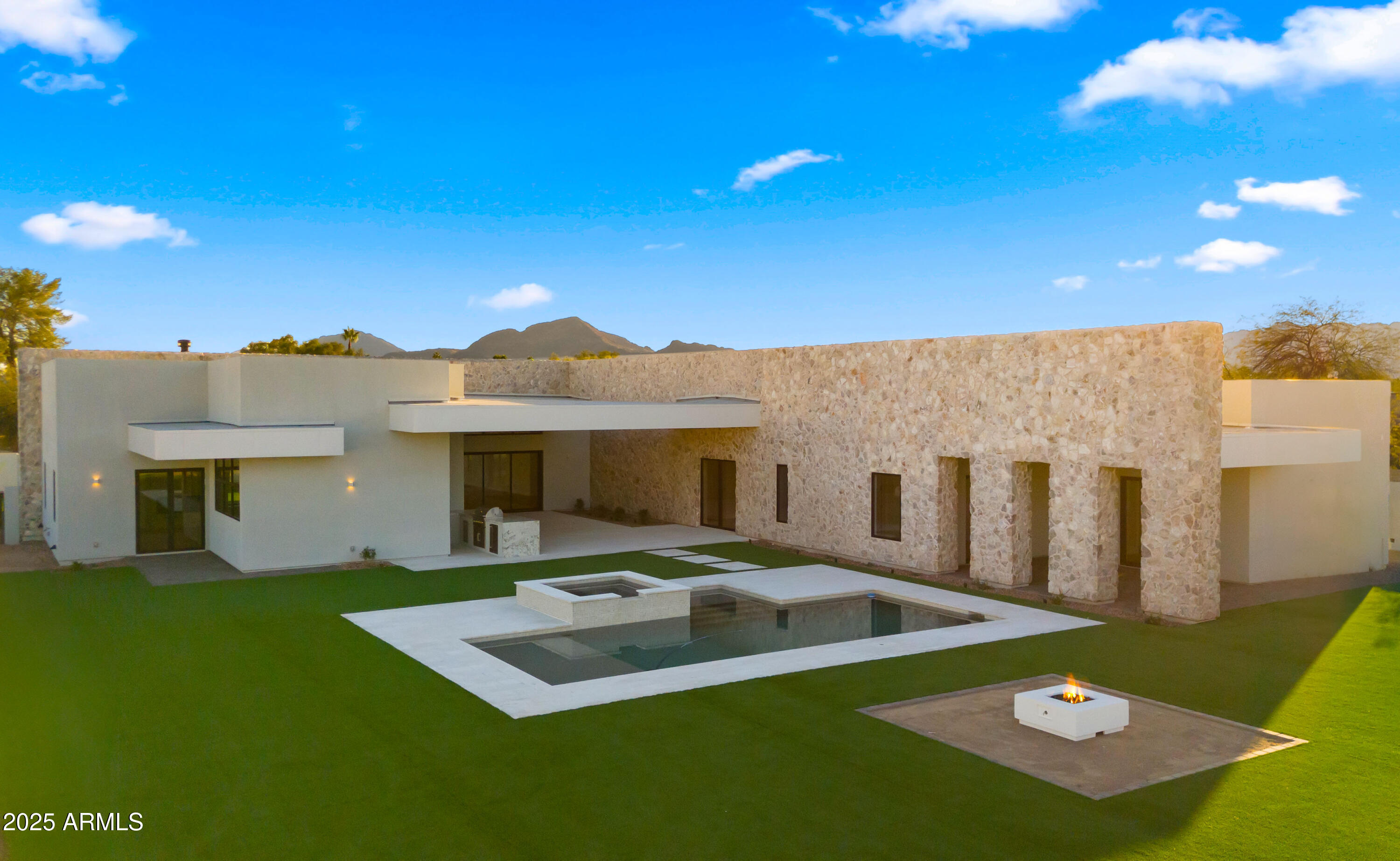 GOLD DUST ESTATES - Residential