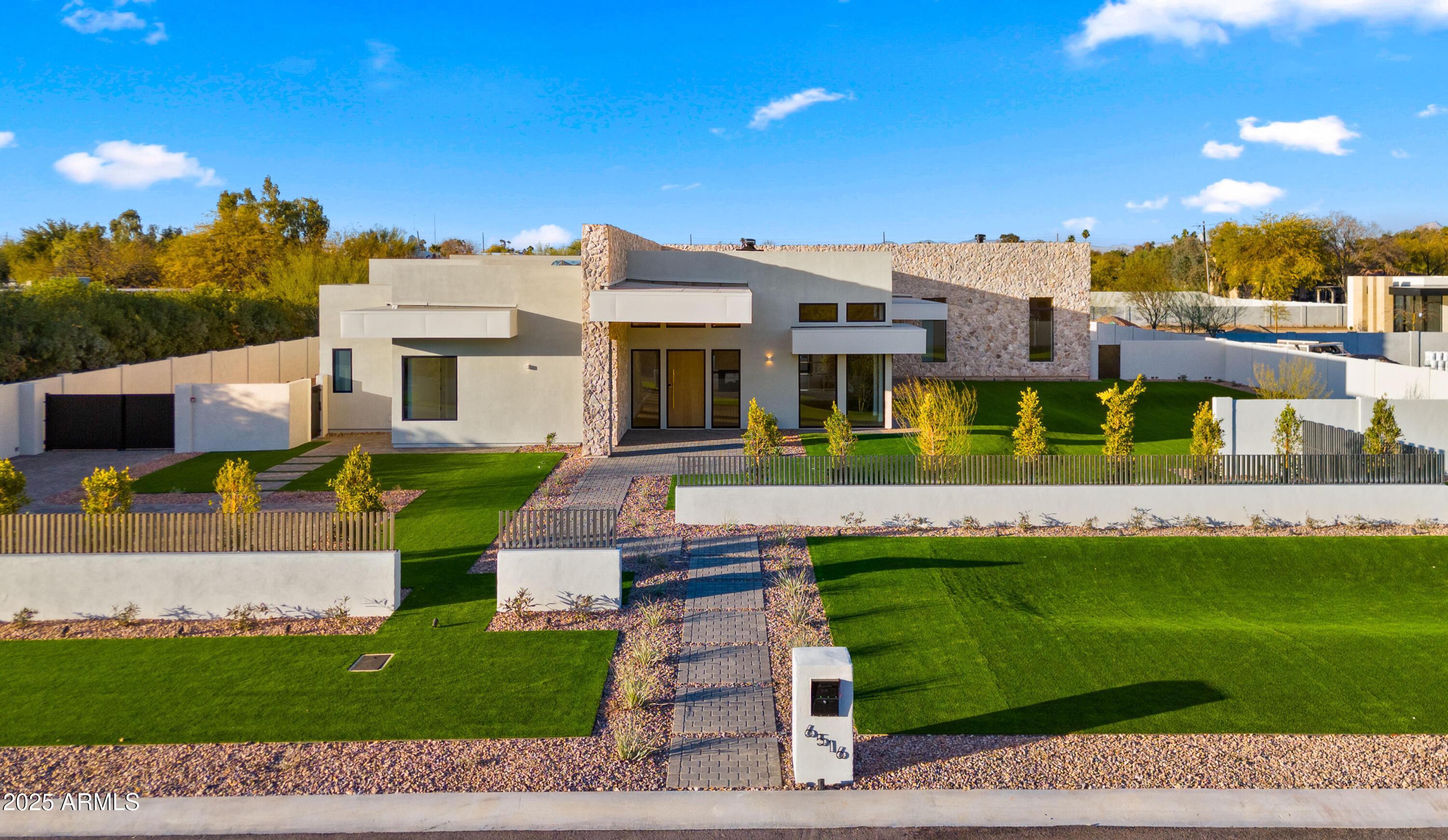 GOLD DUST ESTATES - Residential