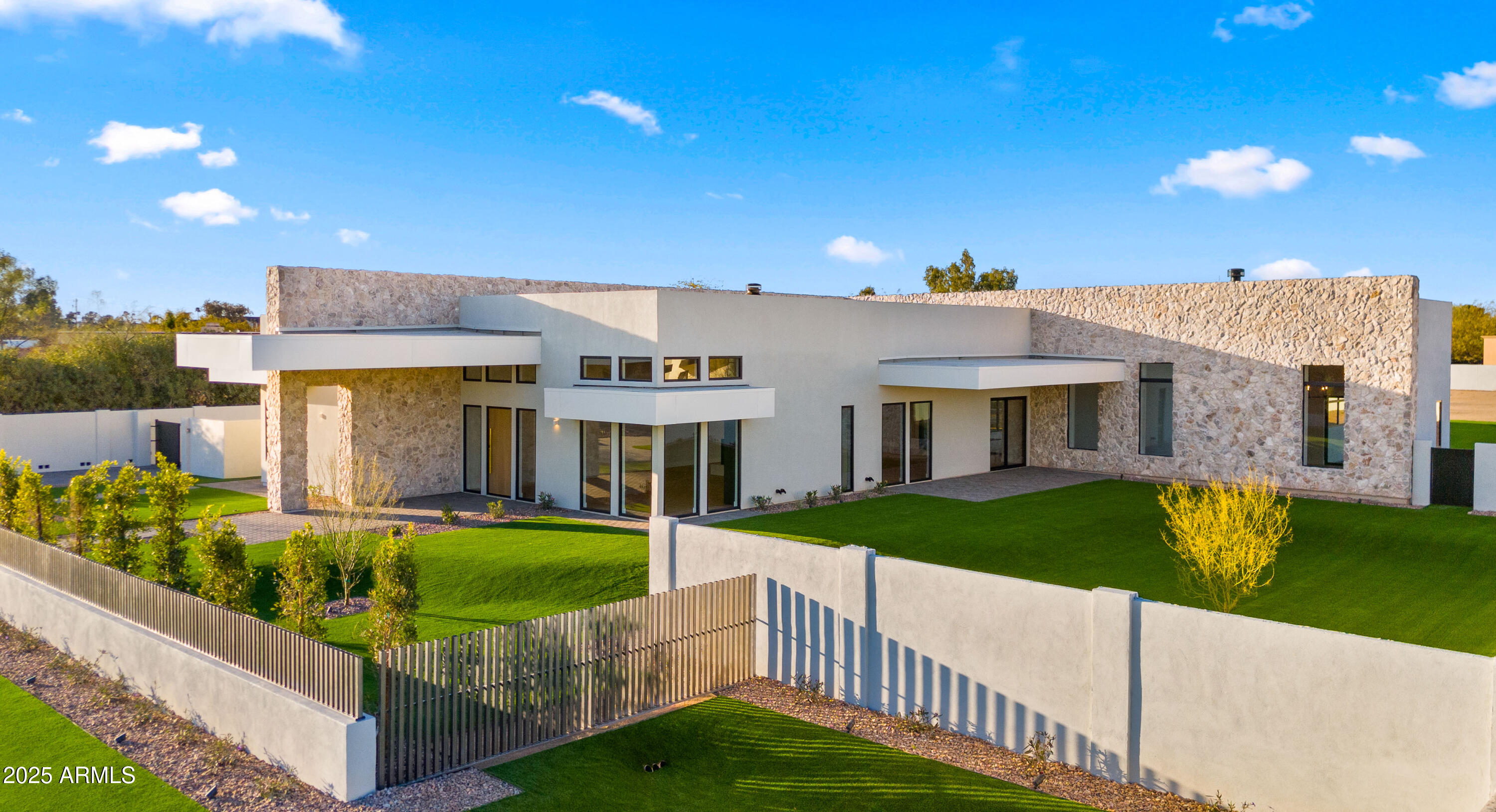 GOLD DUST ESTATES - Residential