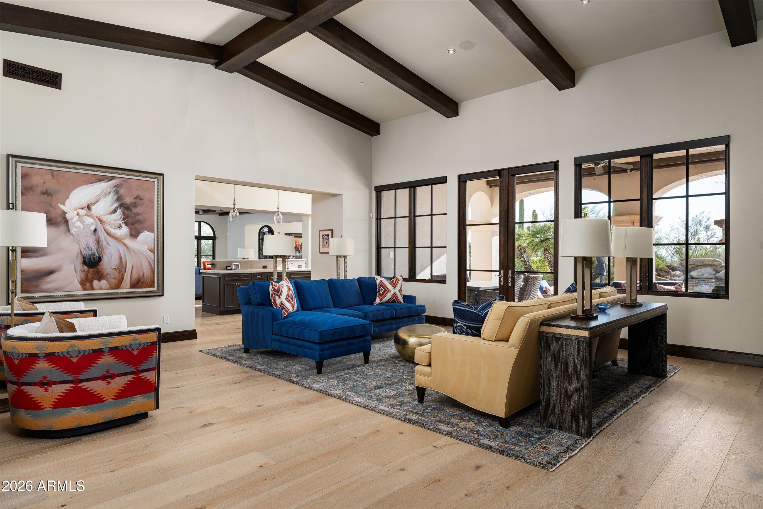 WHISPER ROCK - Residential