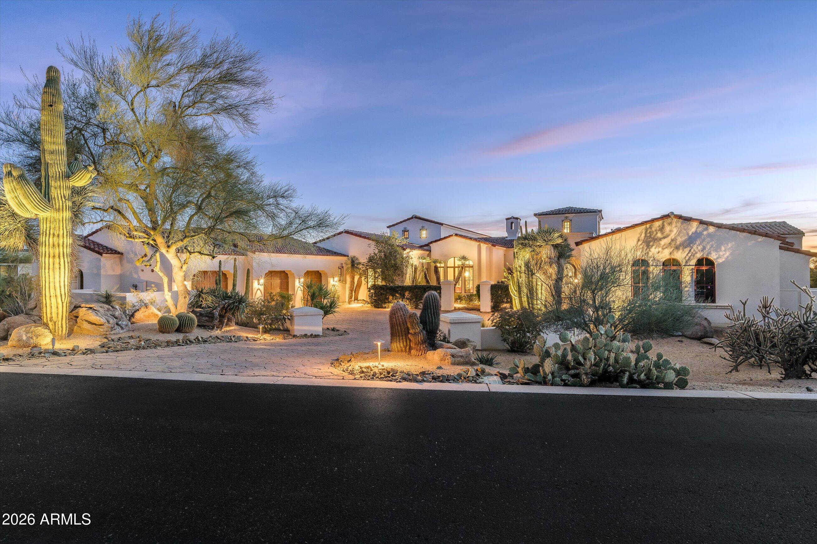 WHISPER ROCK - Residential