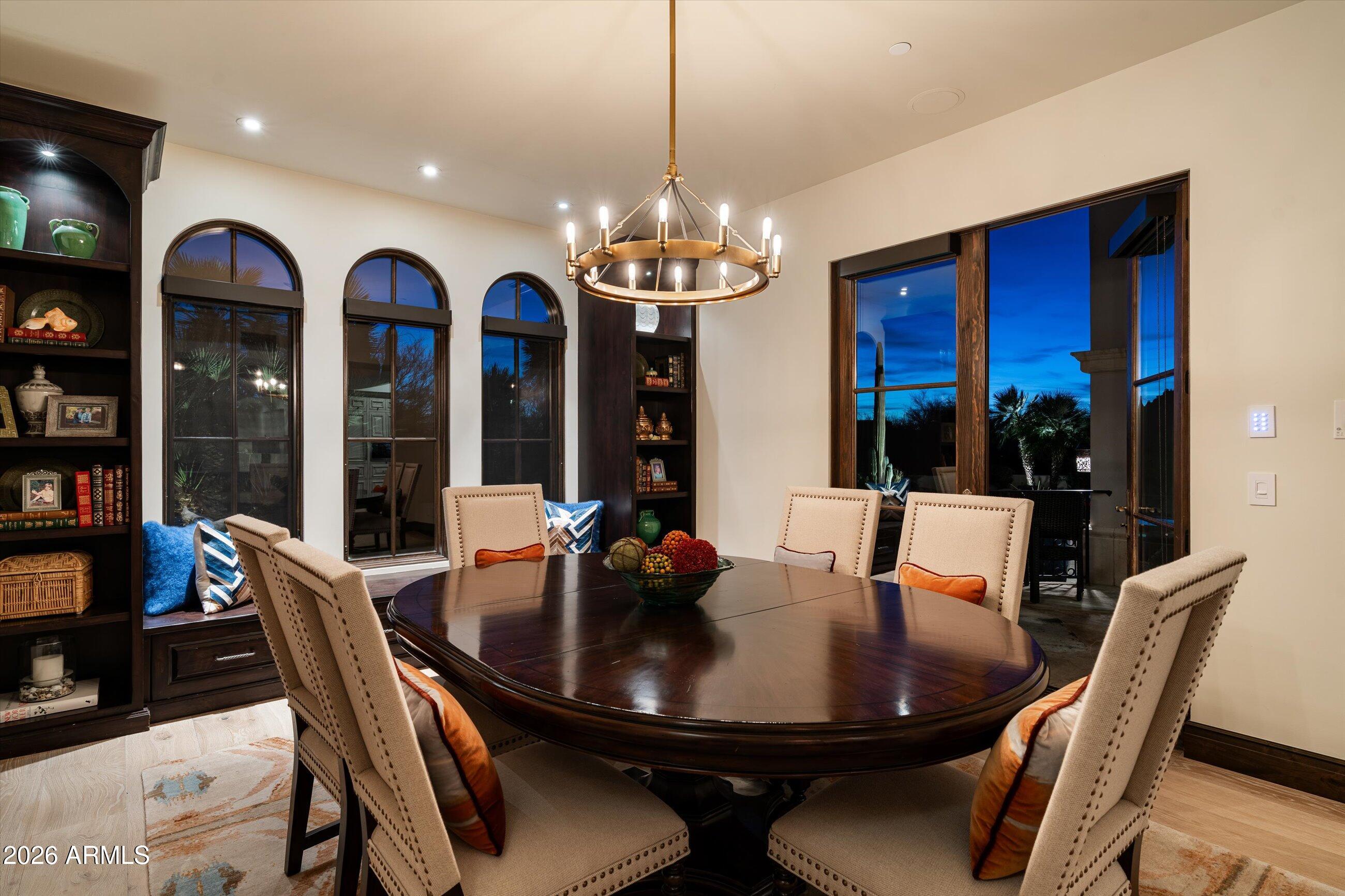 WHISPER ROCK - Residential