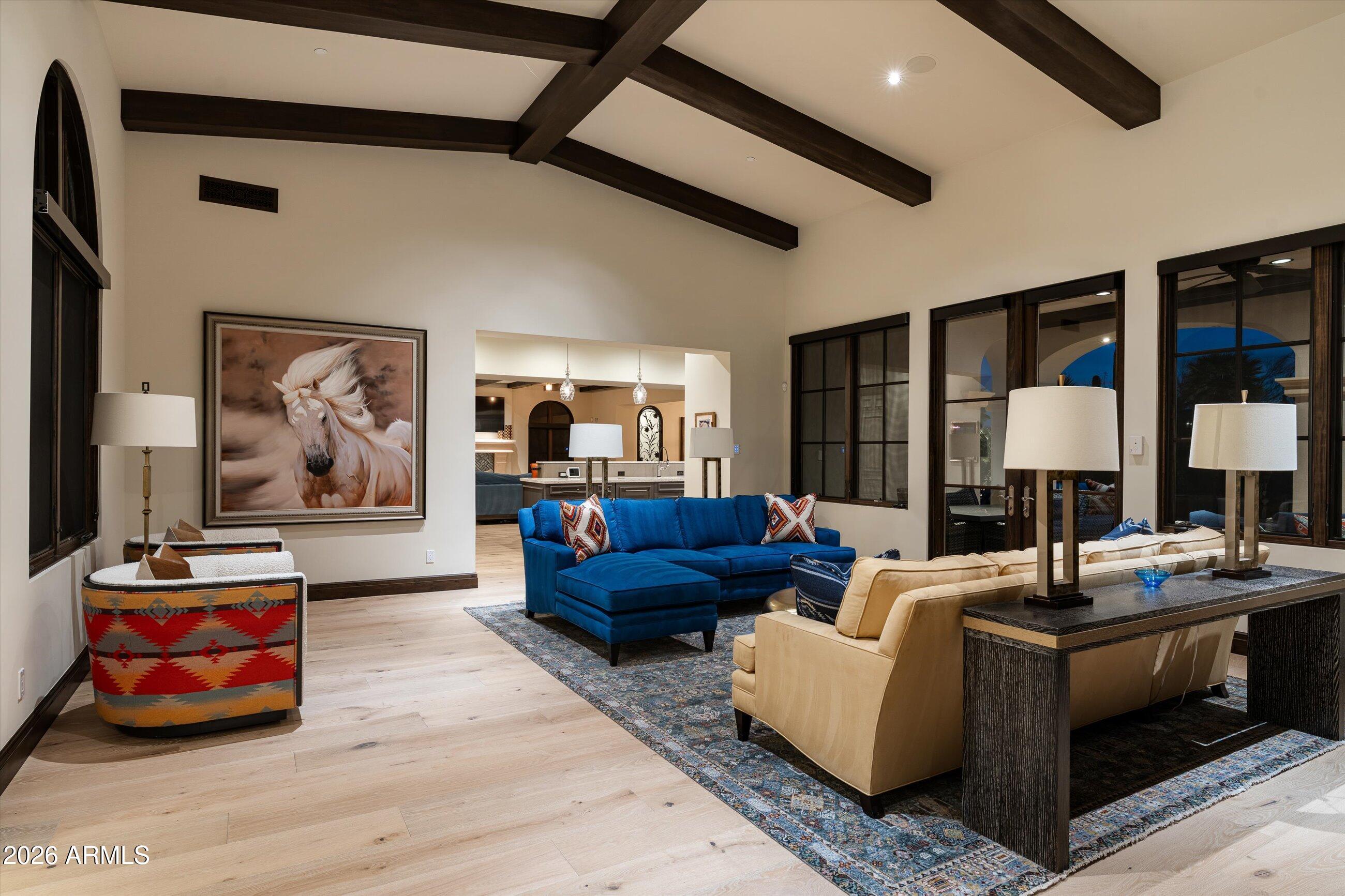 WHISPER ROCK - Residential