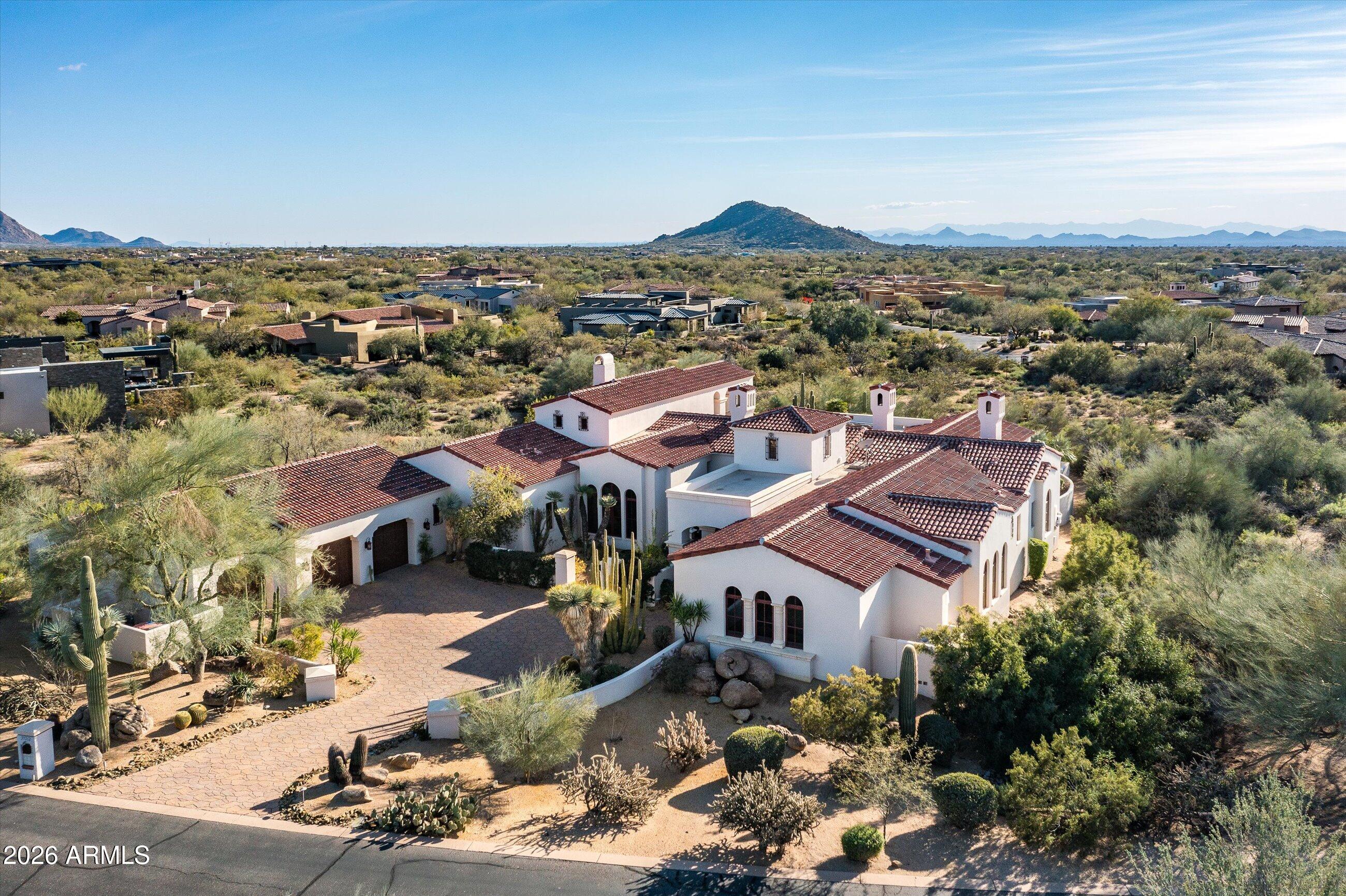WHISPER ROCK - Residential