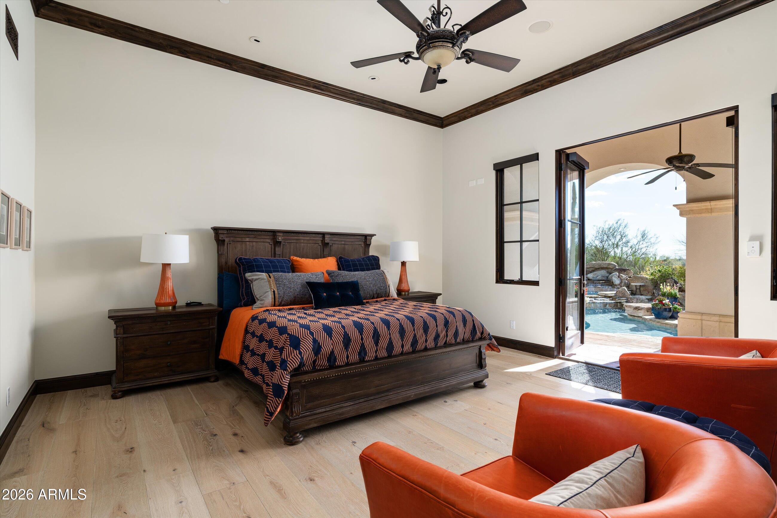 WHISPER ROCK - Residential