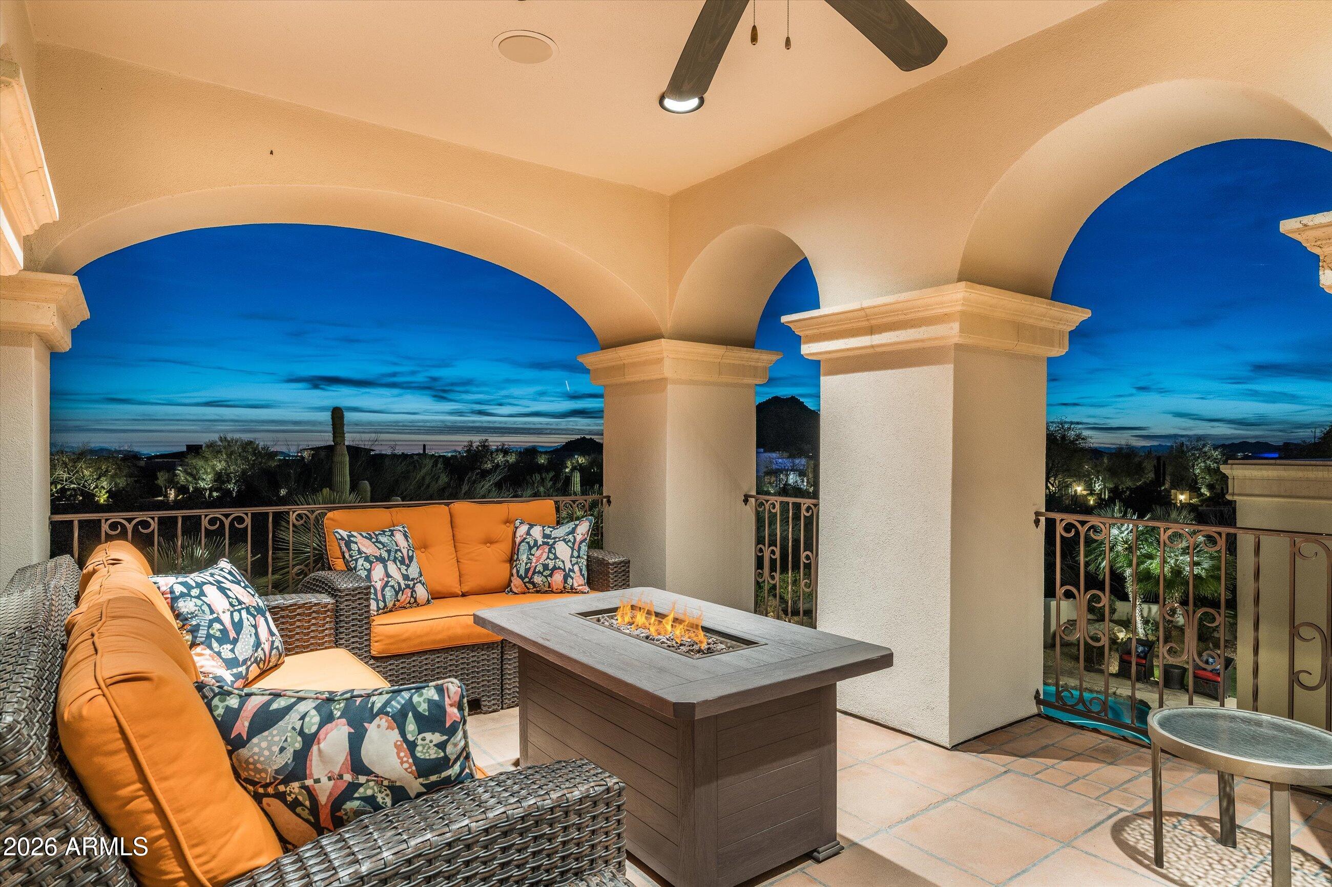 WHISPER ROCK - Residential
