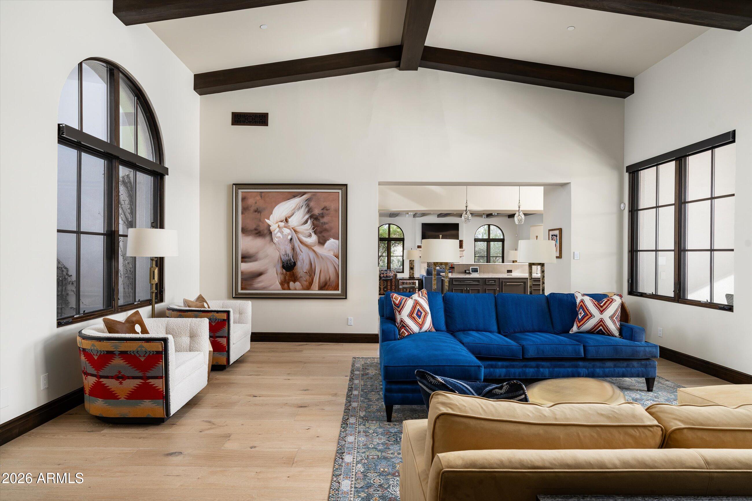 WHISPER ROCK - Residential