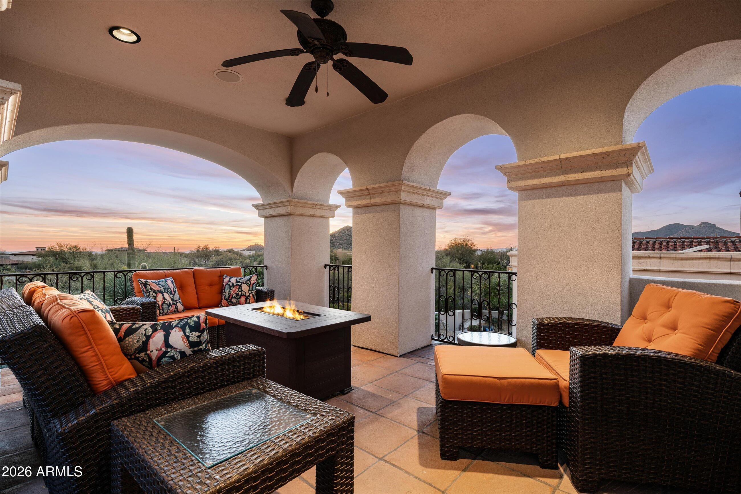 WHISPER ROCK - Residential