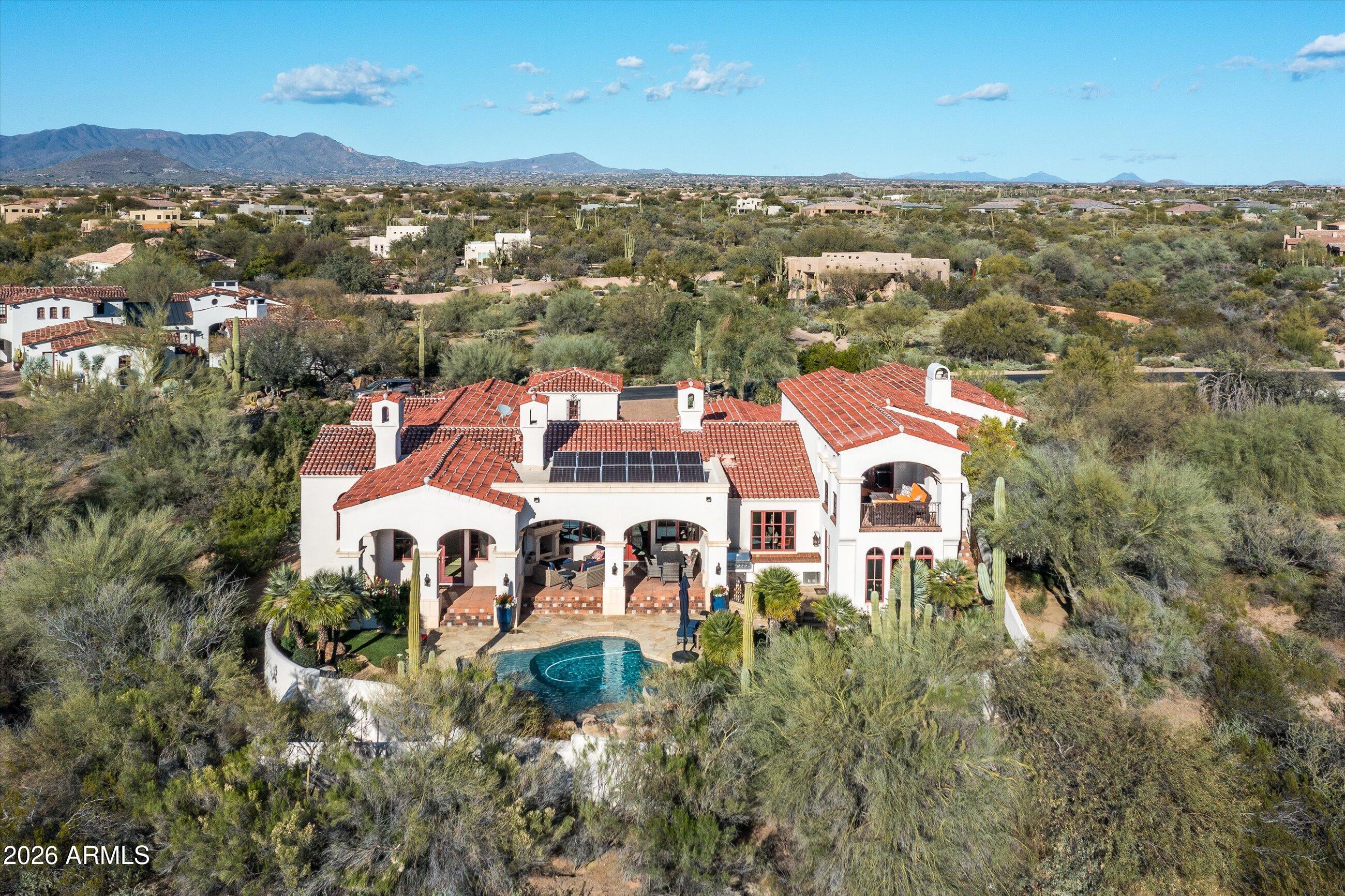 WHISPER ROCK - Residential