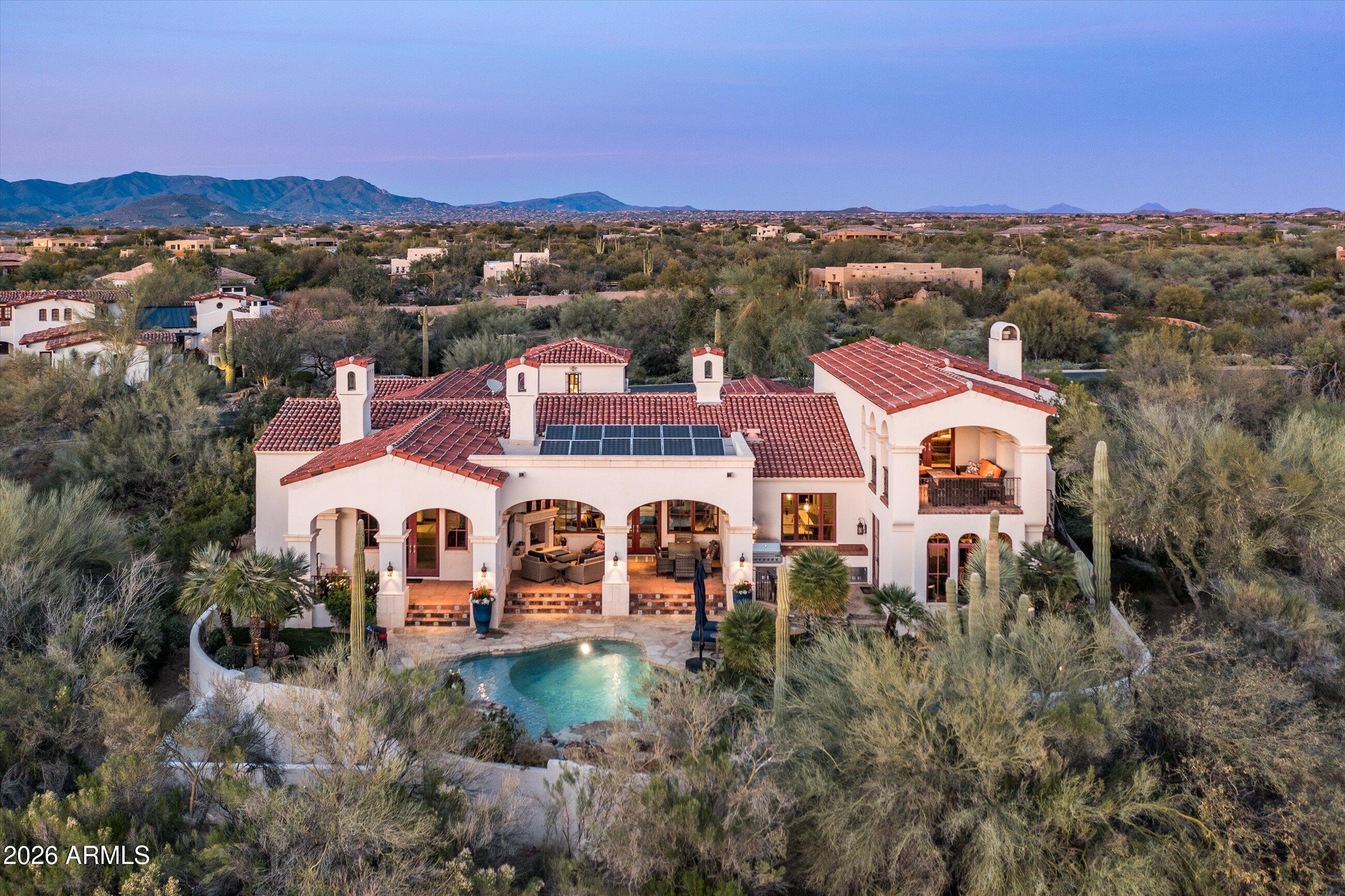 WHISPER ROCK - Residential