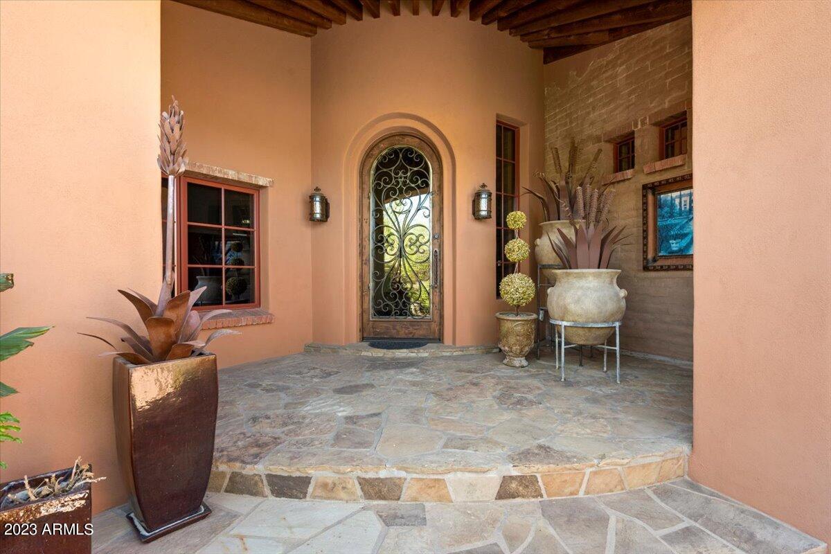 ESTANCIA - Residential