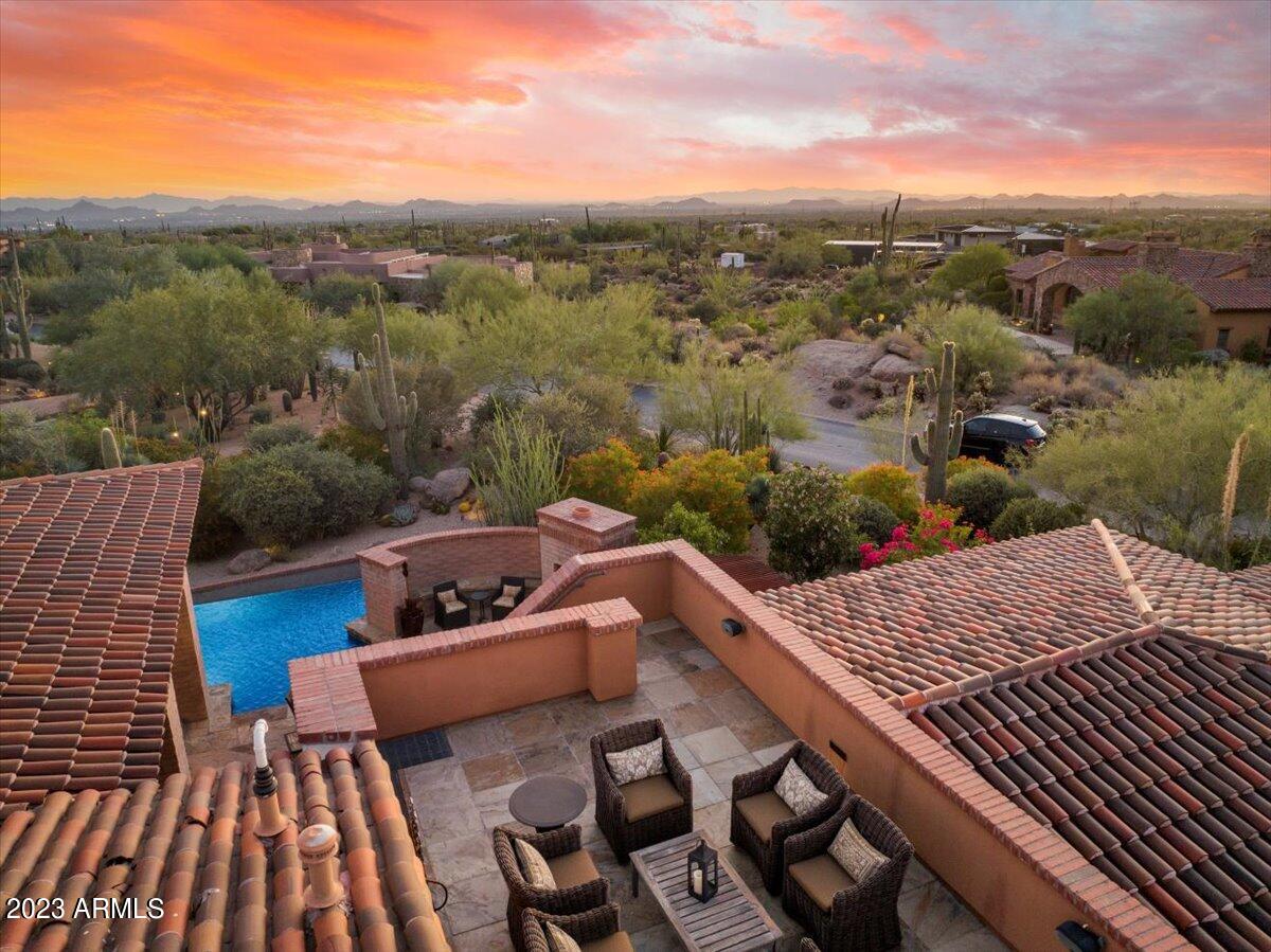ESTANCIA - Residential