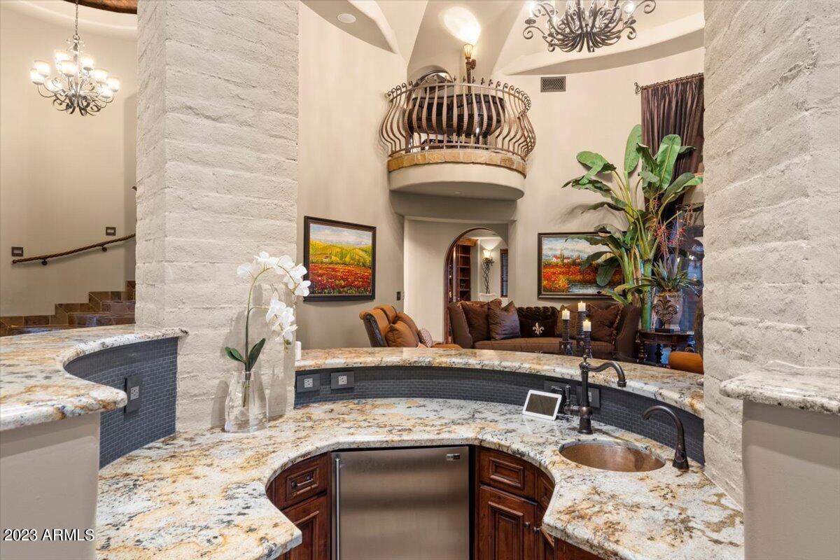ESTANCIA - Residential