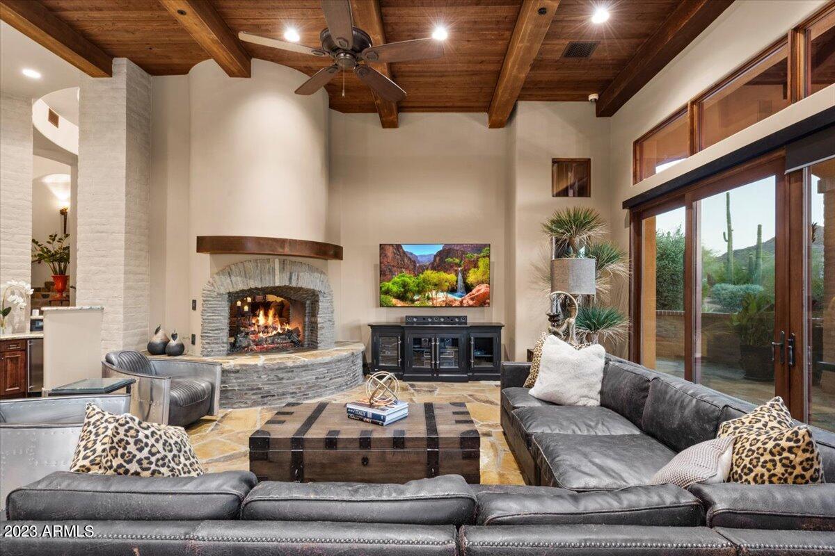 ESTANCIA - Residential