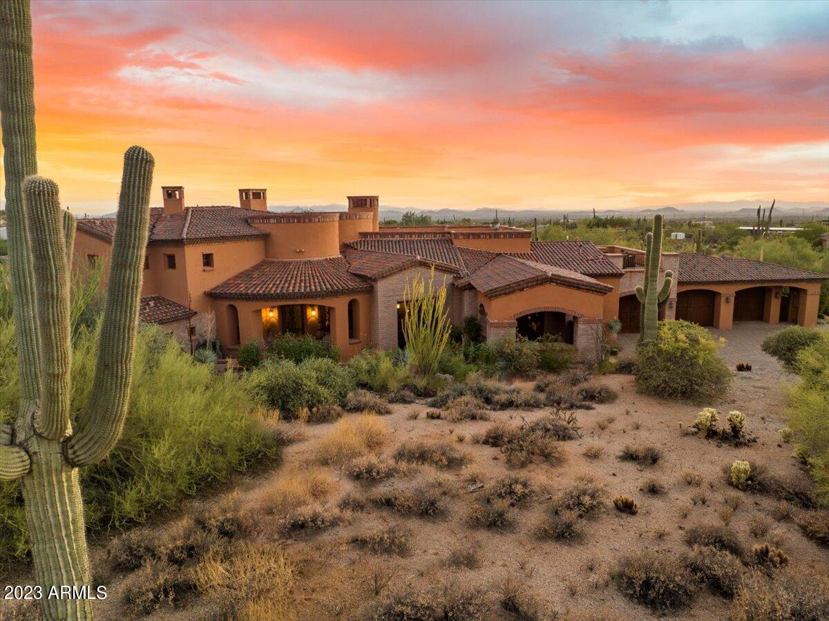 ESTANCIA - Residential