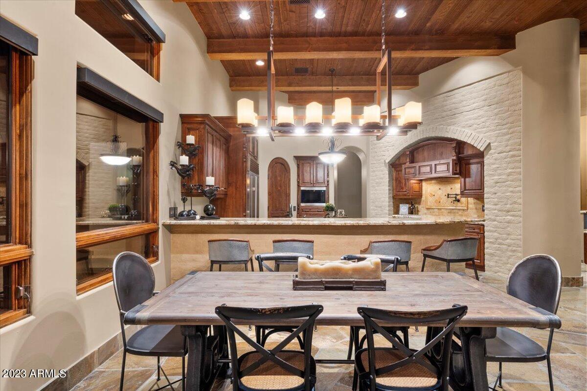 ESTANCIA - Residential