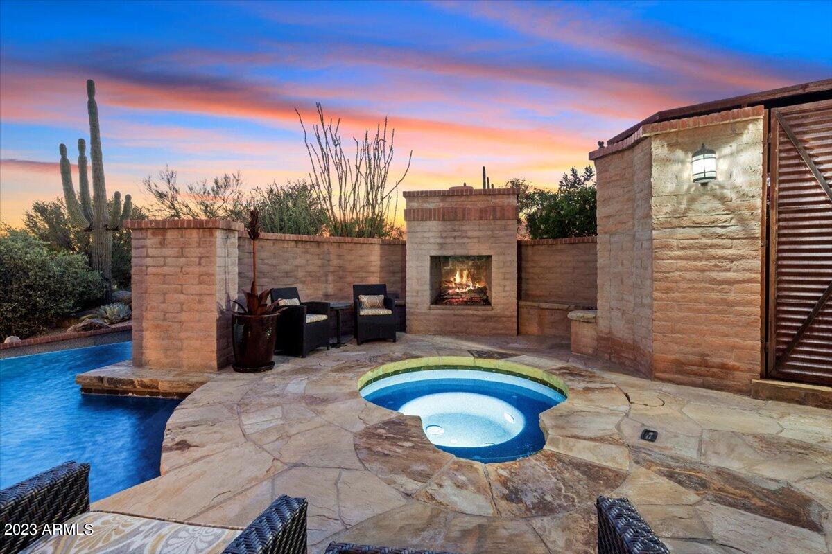 ESTANCIA - Residential