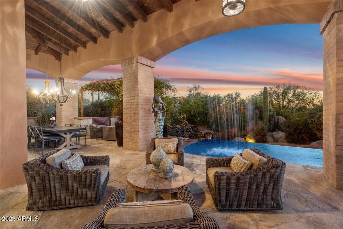 ESTANCIA - Residential