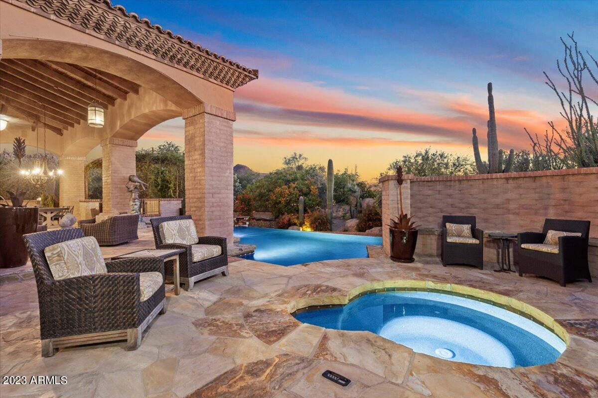 ESTANCIA - Residential