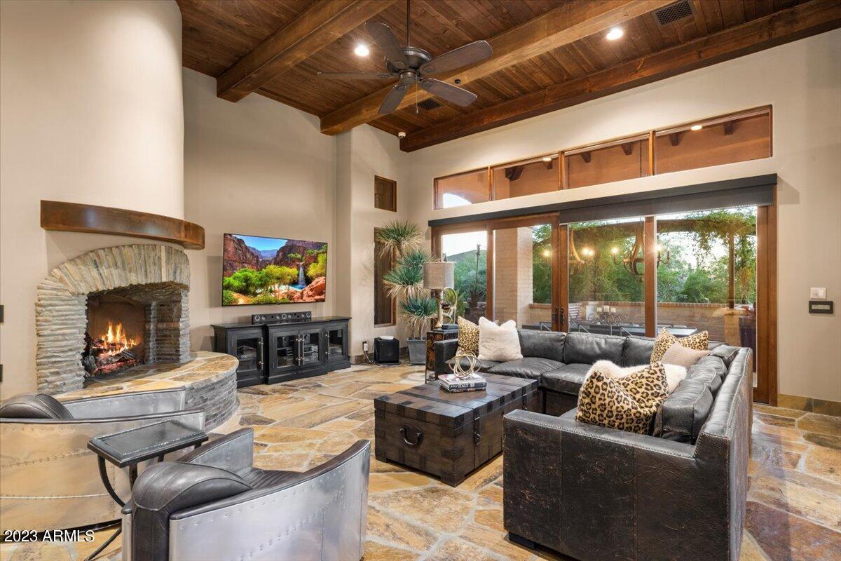 ESTANCIA - Residential