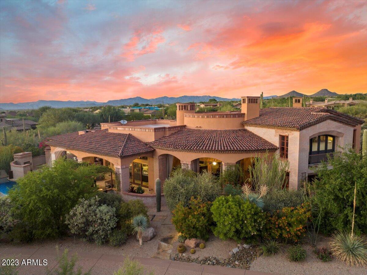ESTANCIA - Residential