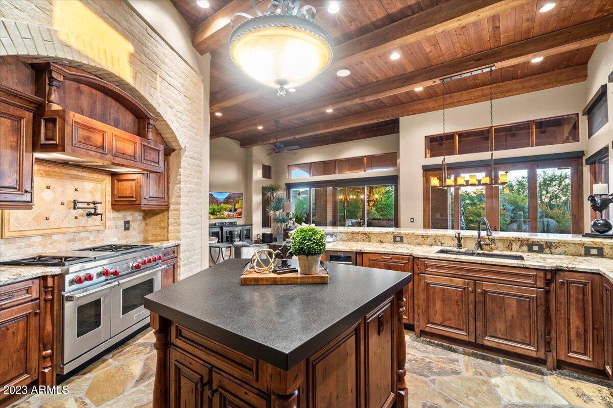 ESTANCIA - Residential