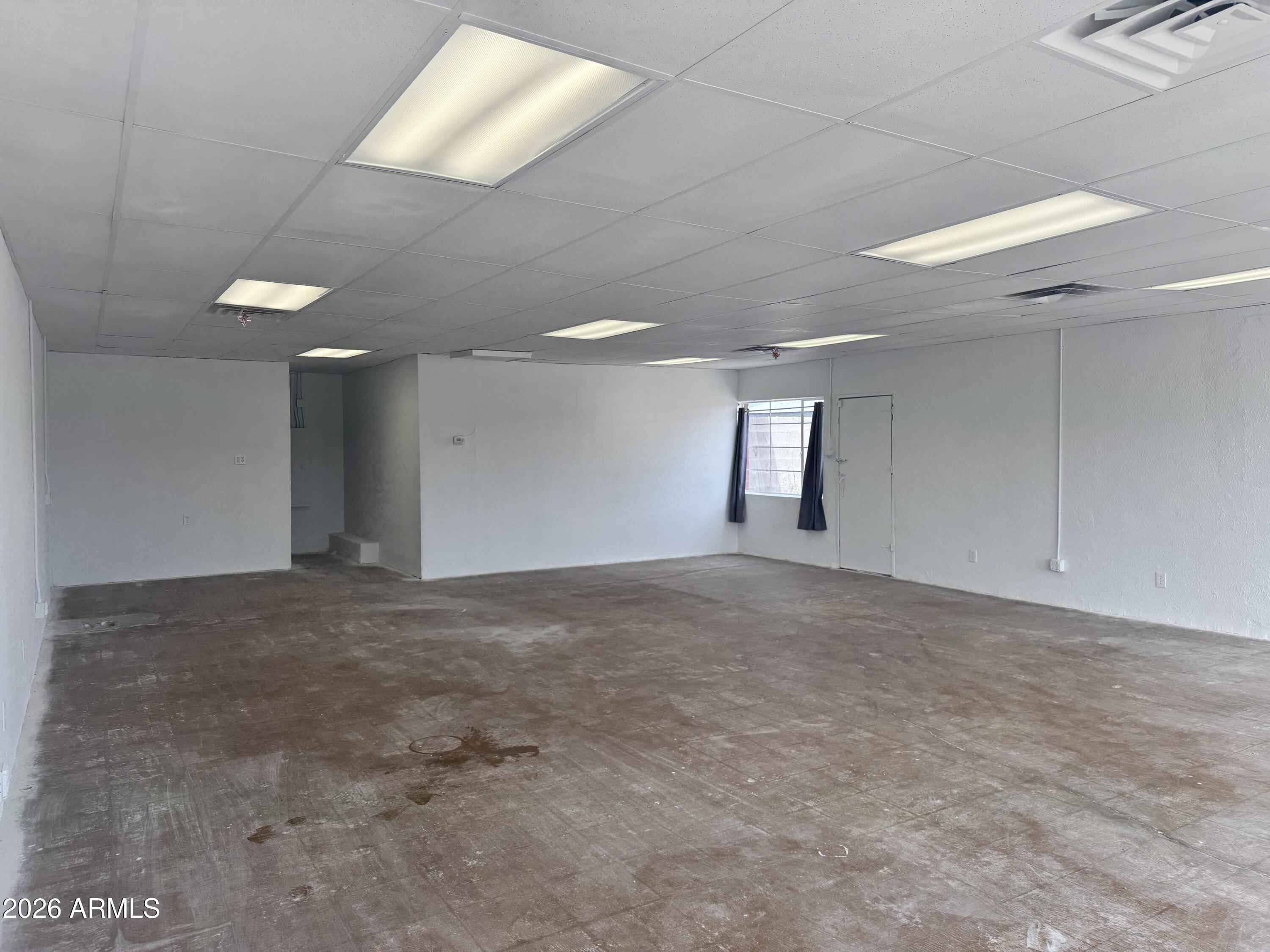 S19 T1N R8E - Commercial Lease