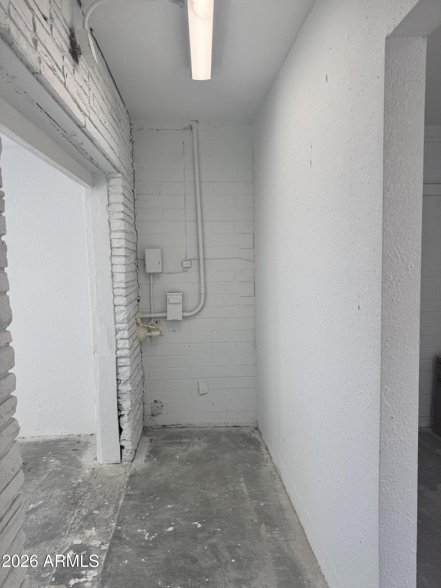 S19 T1N R8E - Commercial Lease