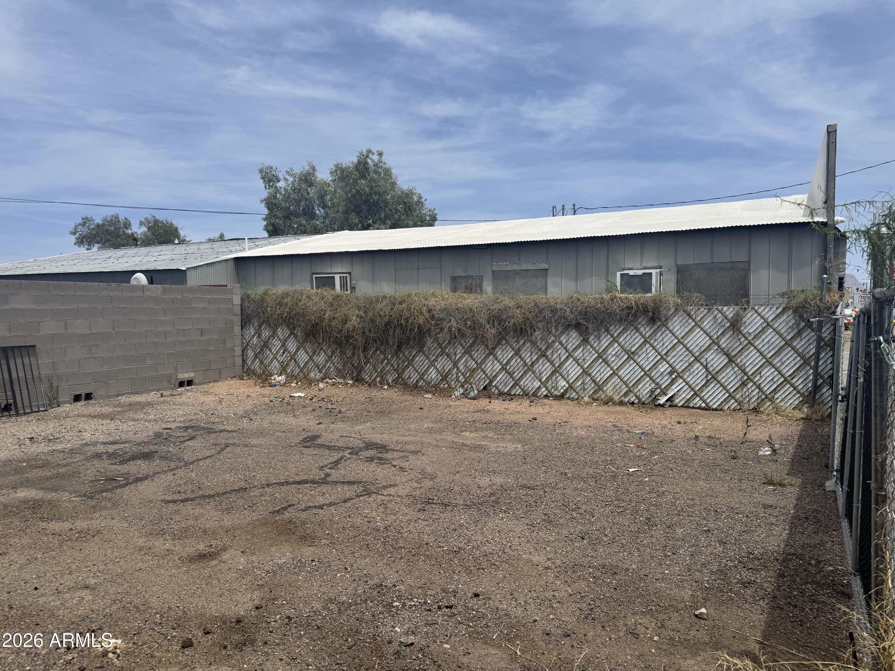 S19 T1N R8E - Commercial Lease
