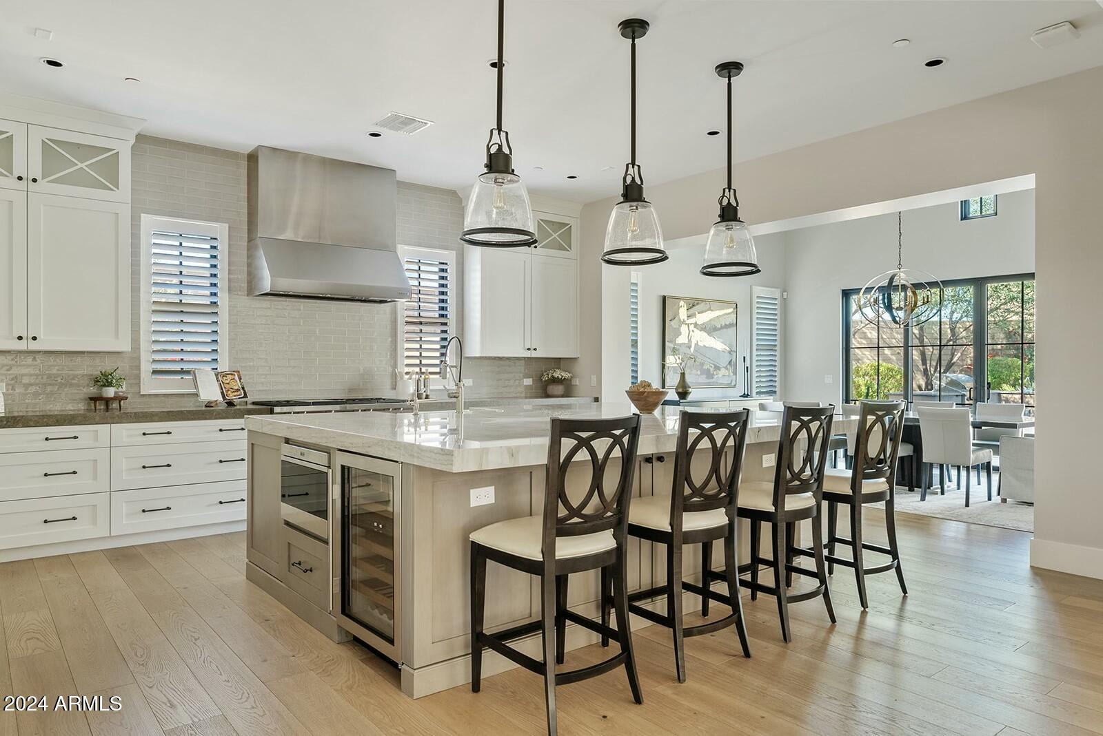 WHITE HORSE - Residential