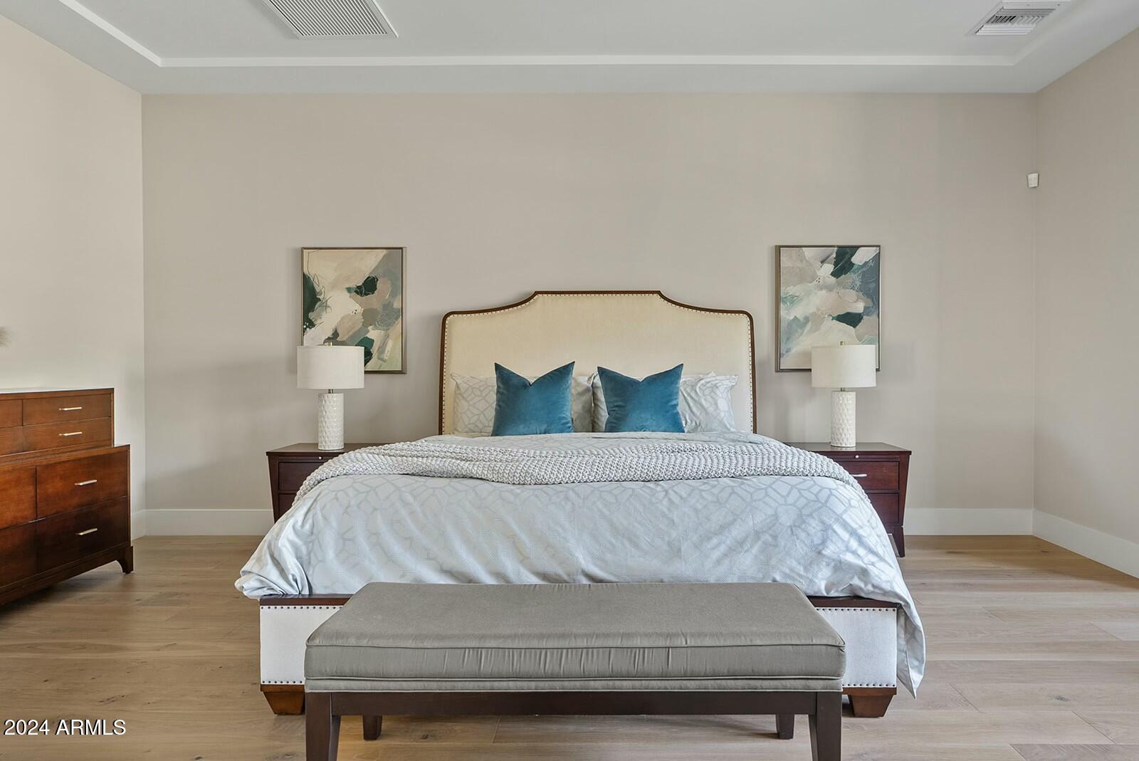 WHITE HORSE - Residential