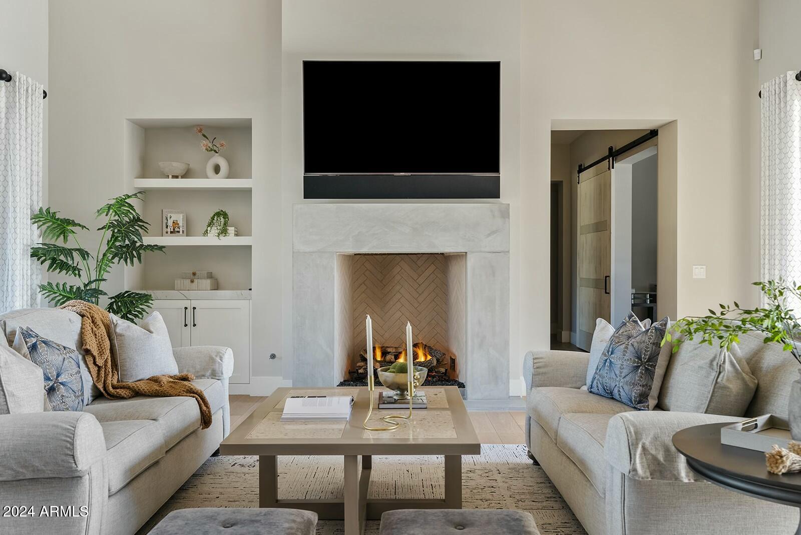 WHITE HORSE - Residential