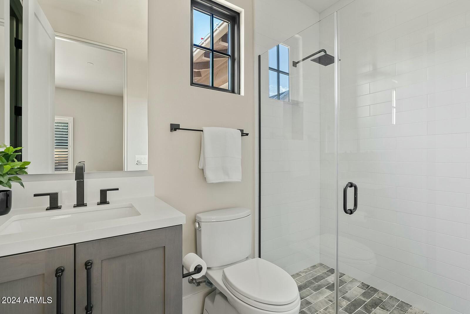 WHITE HORSE - Residential