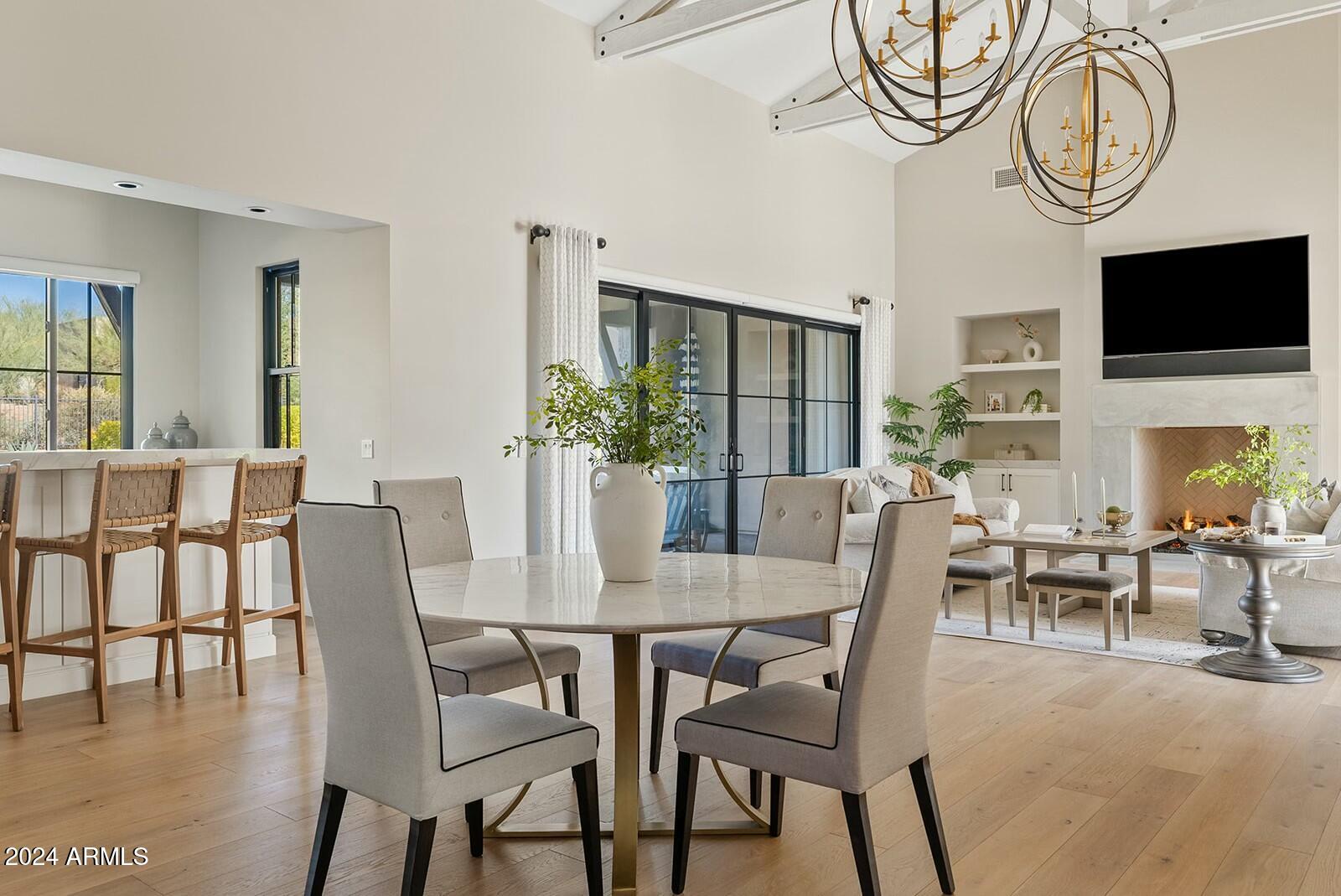 WHITE HORSE - Residential