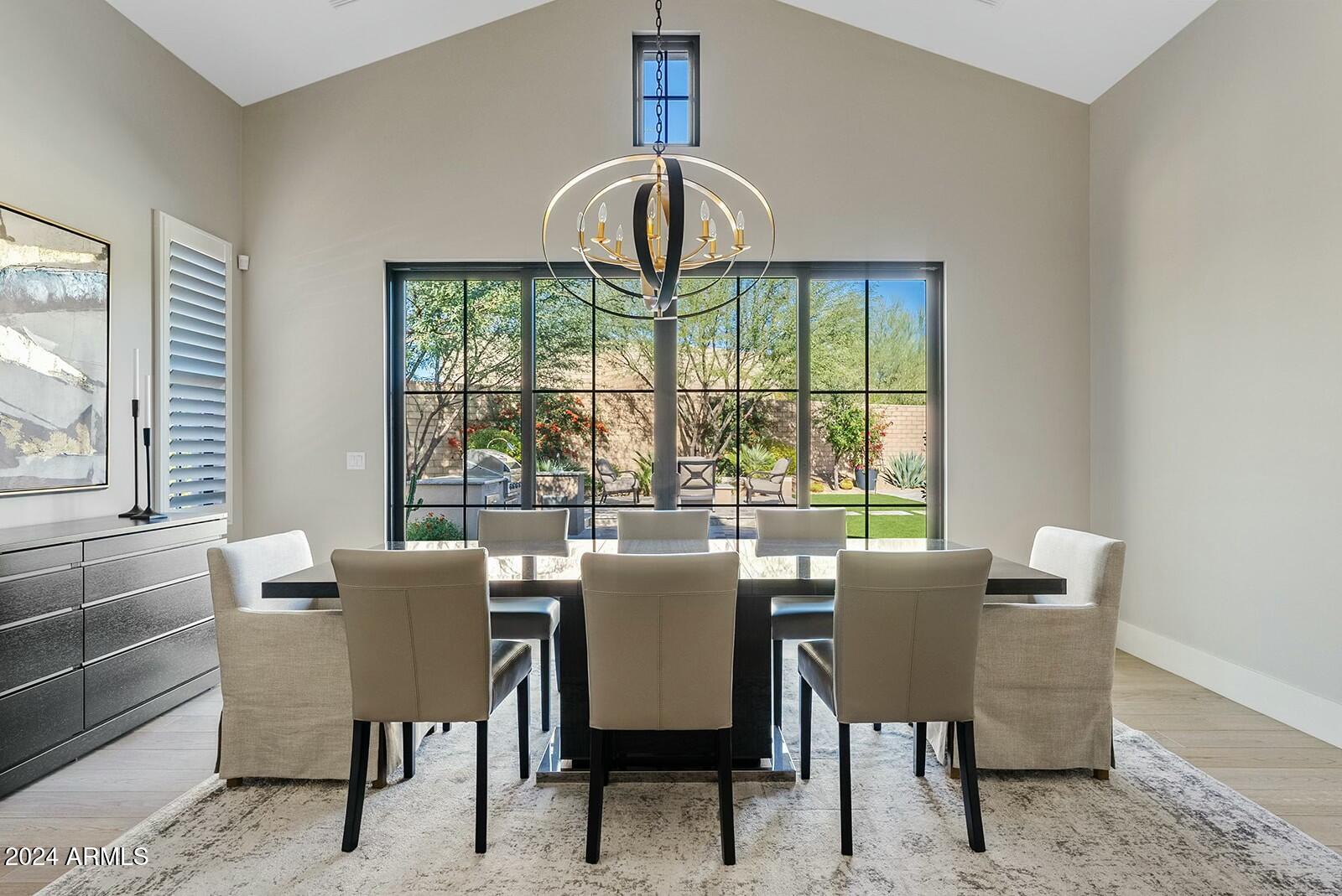 WHITE HORSE - Residential