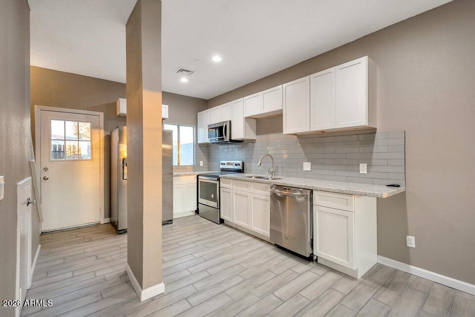 SUNSTONE 2 - Residential