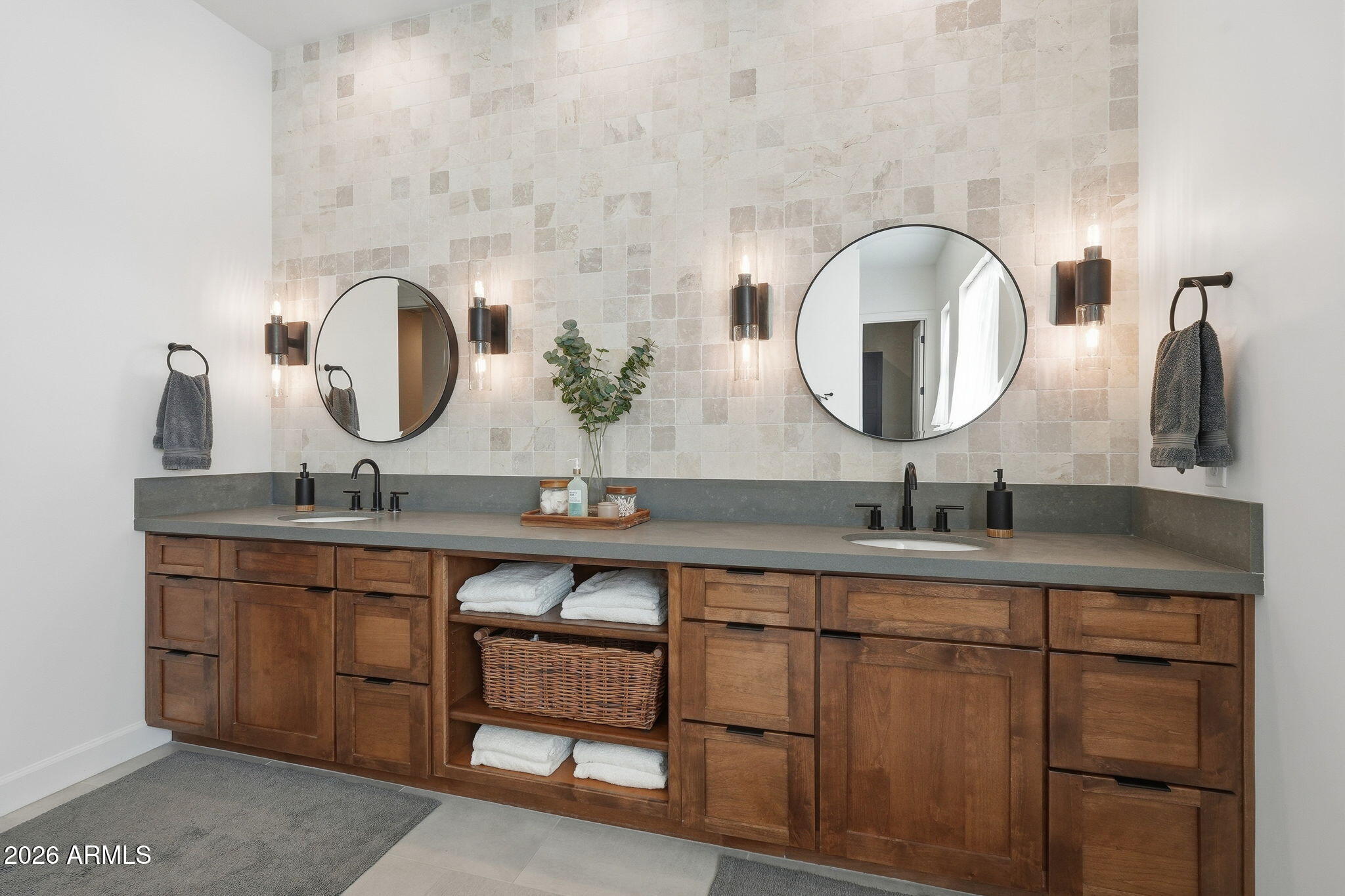WHITEWING AT GERMANN ESTATES - Residential