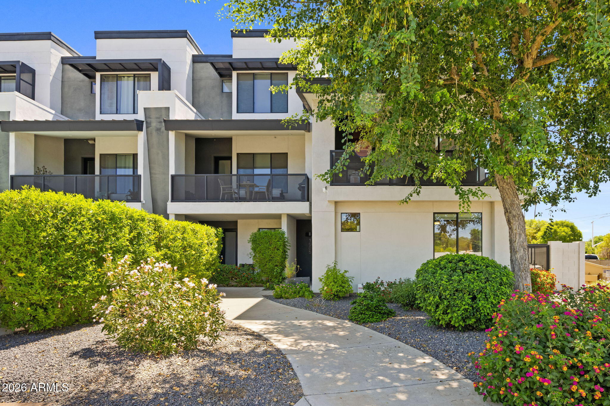 OLD TOWN SOUTH CONDOMINIUM - Residential
