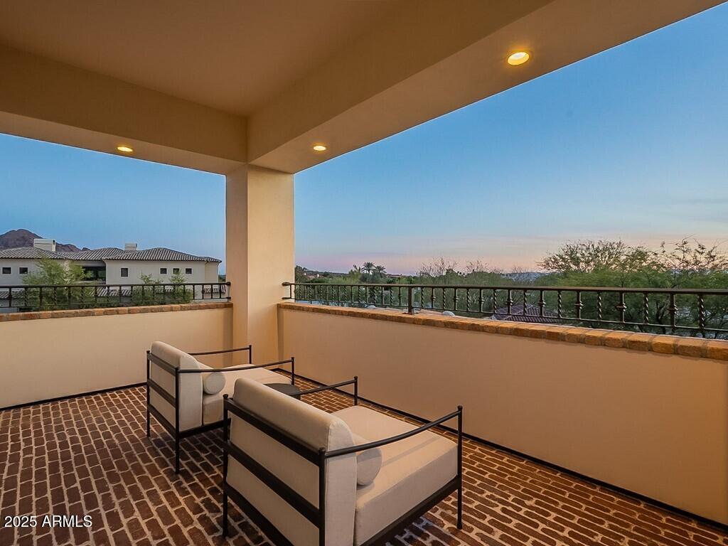 THE VILLAGE AT PARADISE RESERVE - Residential