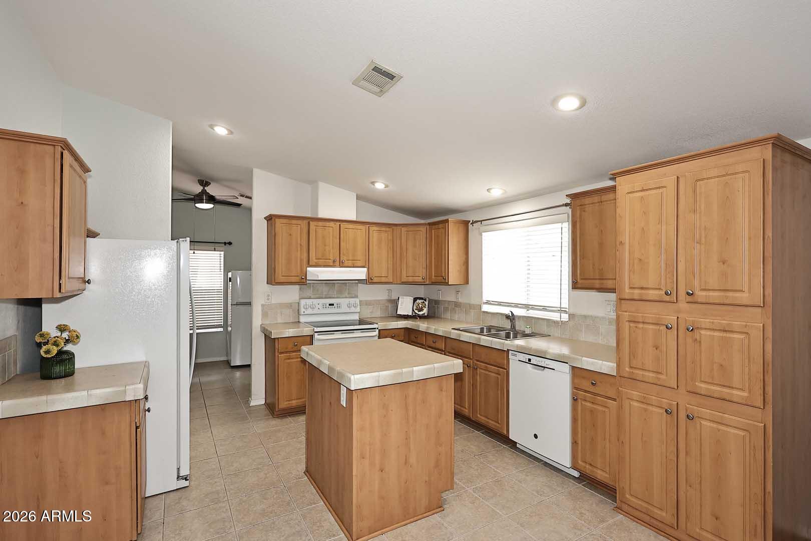 Casa Del Sol East - Residential