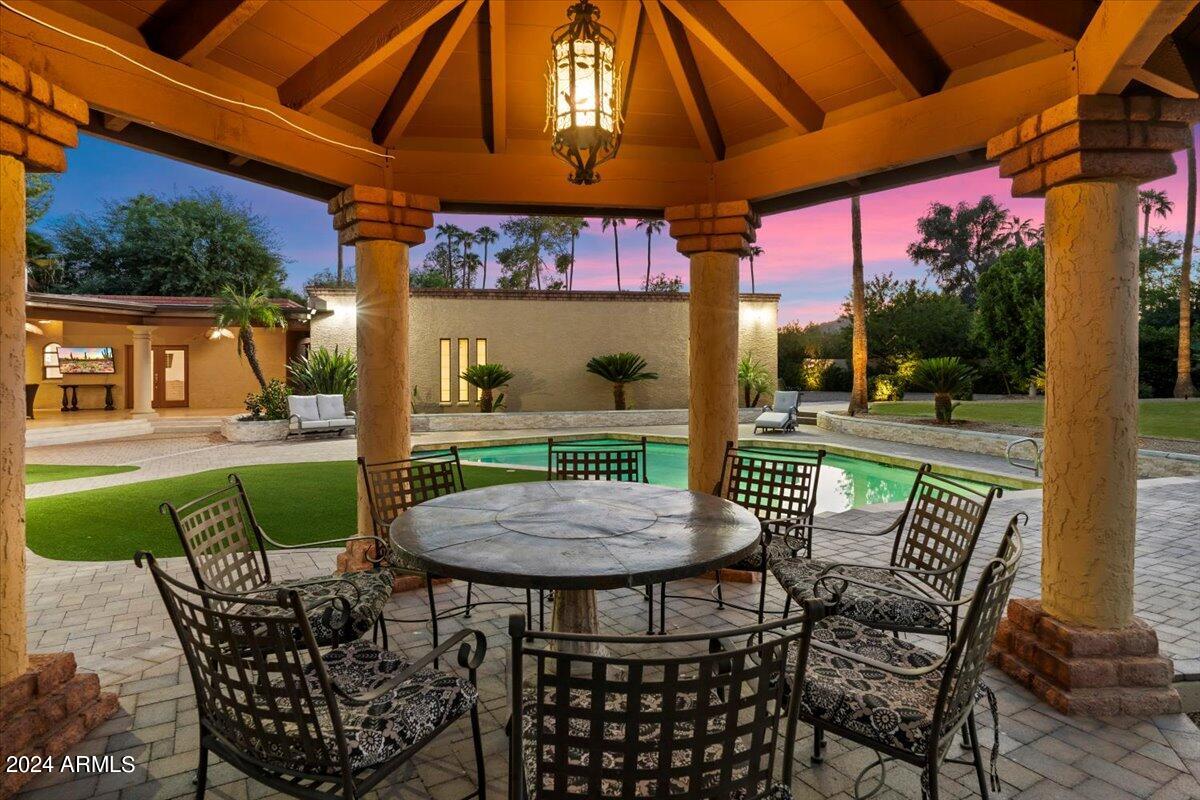 CUTAIAS ACRES - Residential