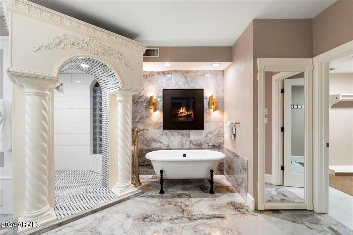 CUTAIAS ACRES - Residential