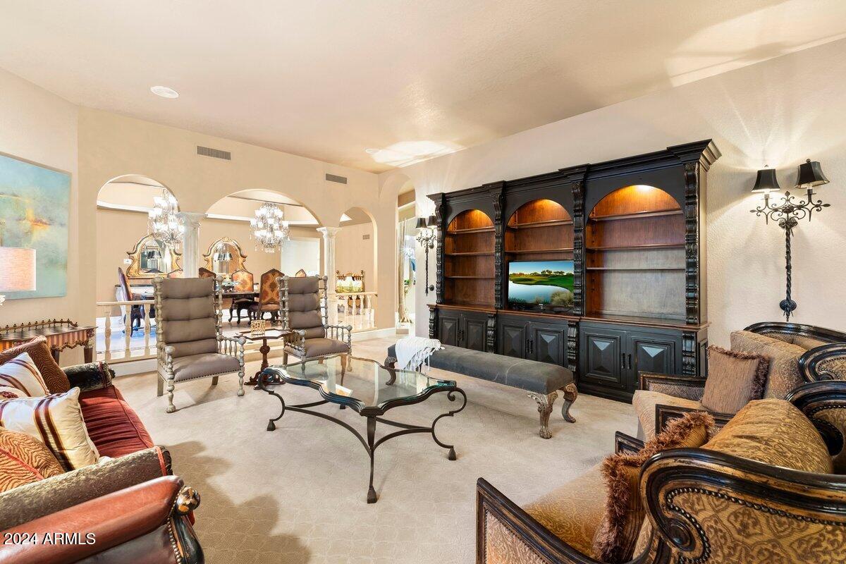 CUTAIAS ACRES - Residential