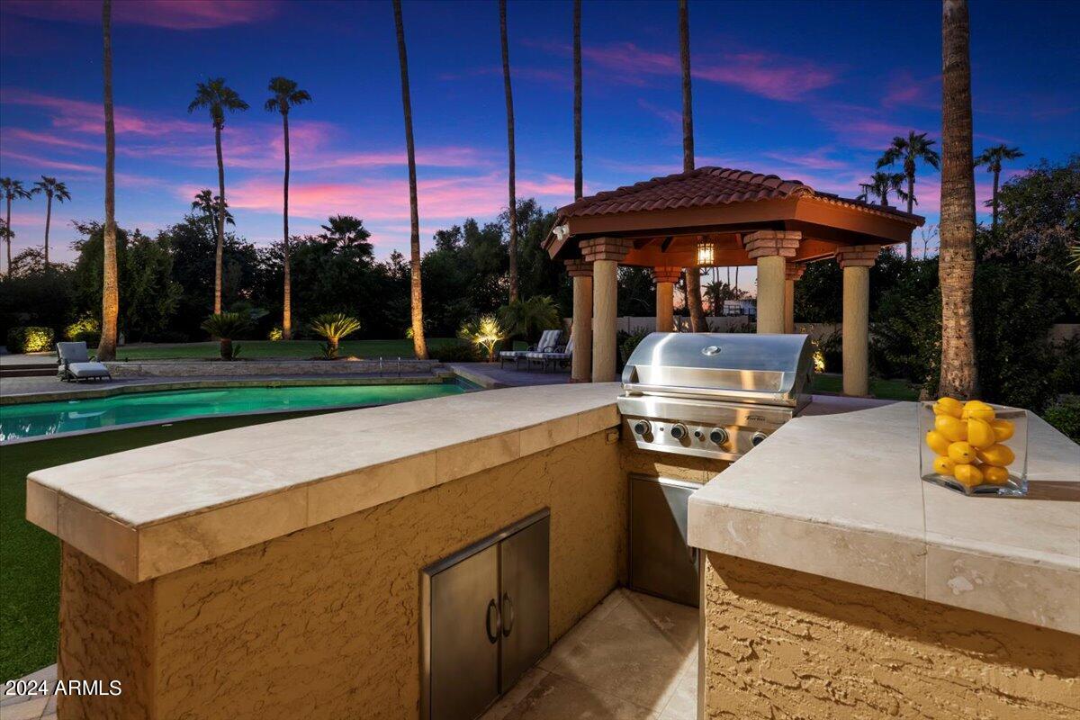 CUTAIAS ACRES - Residential