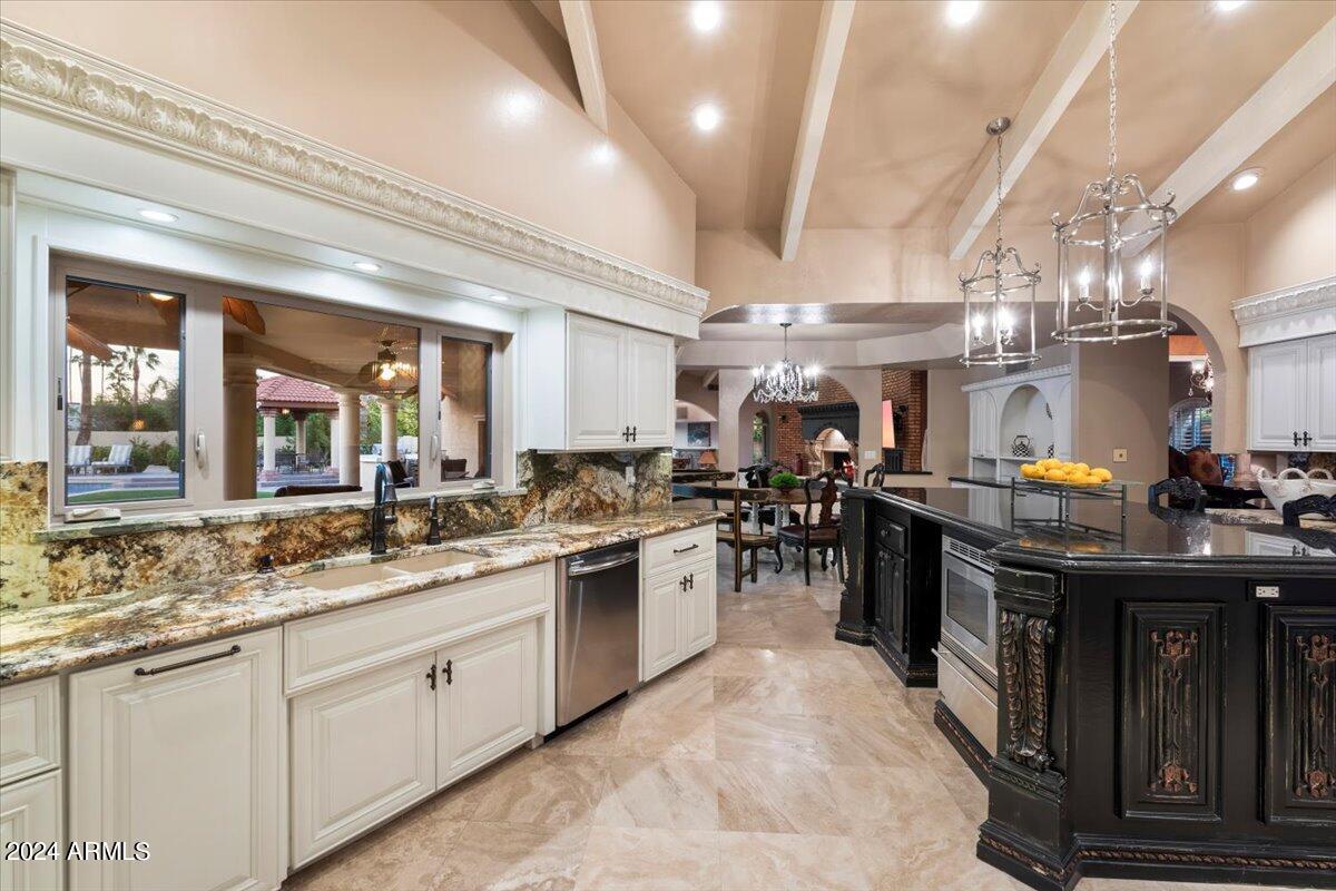 CUTAIAS ACRES - Residential